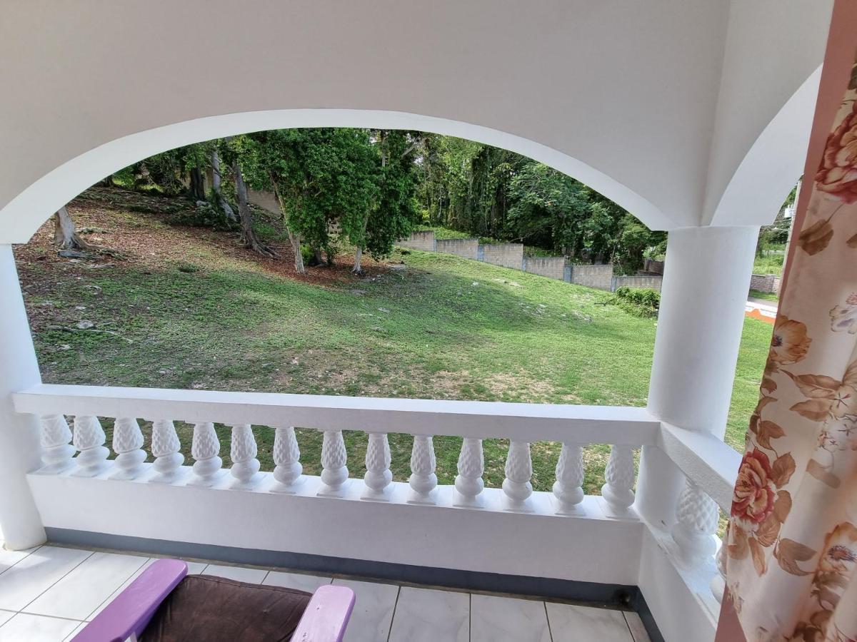 Shaw Park Gem Apt 12D Ocho Rios Exterior foto